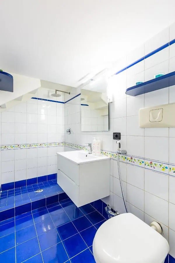 Mezzanine Studio In Mergellina By Wonderful Italy Apartment Naples